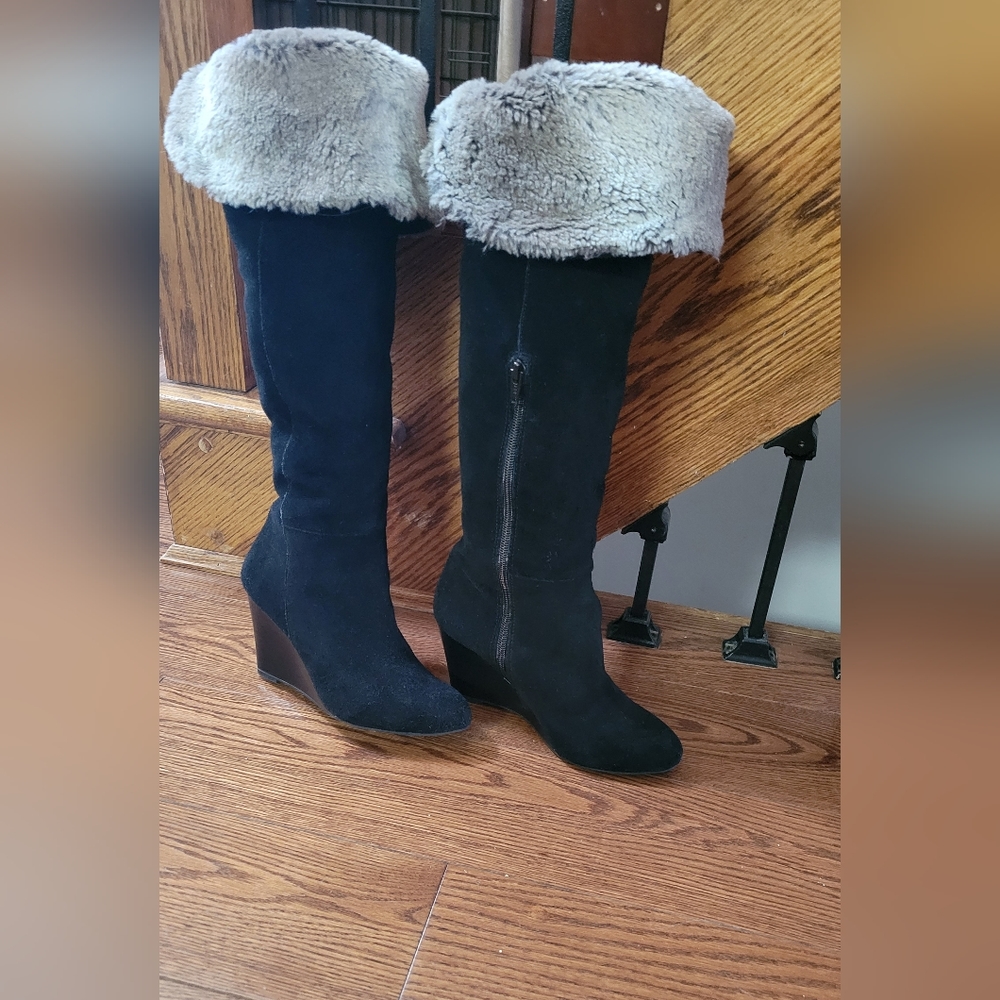 BCBG KNEE HIGH BOOTS
